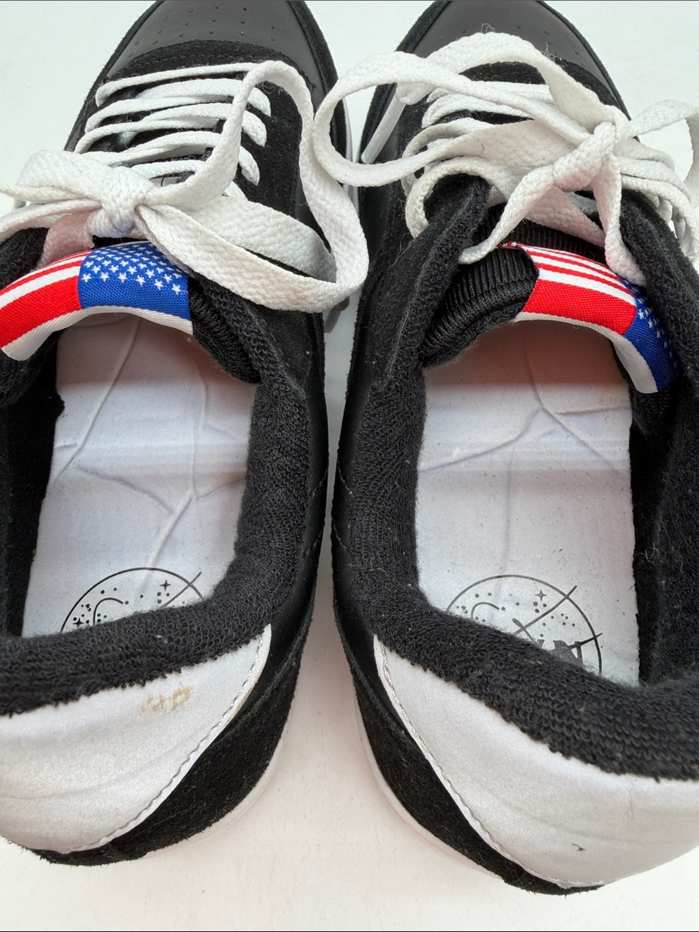 NASA Captain Capsule Black & White Suede Leather Women’s Size 9 Low-Top Sneaker - Picture 13 of 16